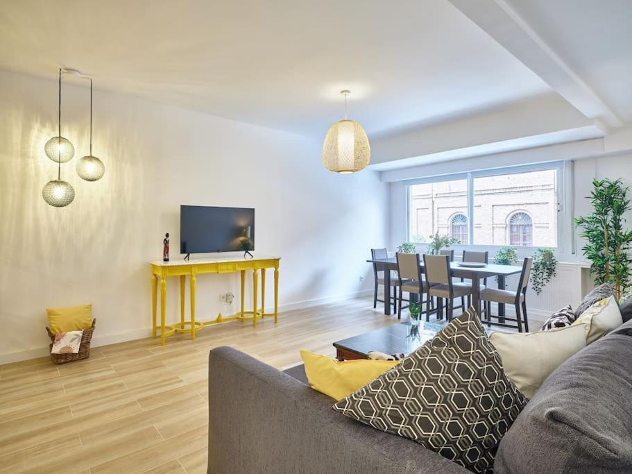 New.apto-ponzano. Luxe & Spacious 4rooms 3bathroom Apartment *