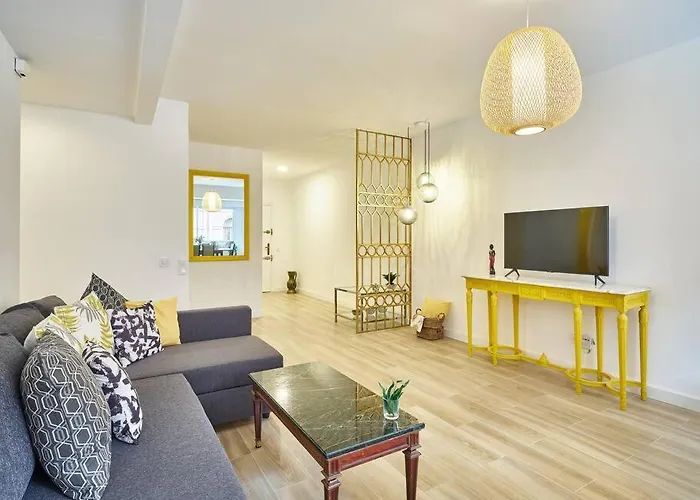 New.Apto-Ponzano. Luxe & Spacious 4Rooms 3Bathroom